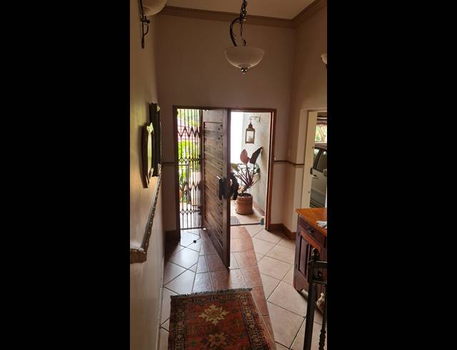 3 BEDROOM FREESTANDING FOR SALE IN SAFARI GARDENS
